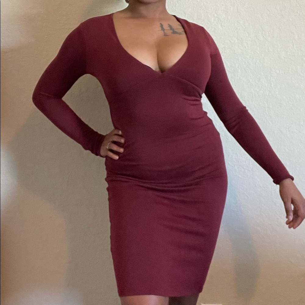 (Pre-Loved) Long Sleeve Fitted Knit Burgundy Dress